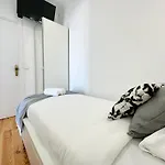 ホームステイ Solmar House