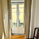 ホームステイ Solmar House リスボン