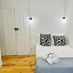 ホームステイ Solmar House