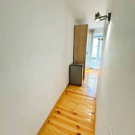 Δωμάτια σε οικογενειακή κατοικία Solmar House
