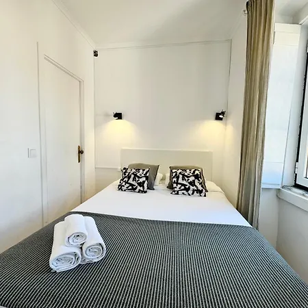 ホームステイ Solmar House