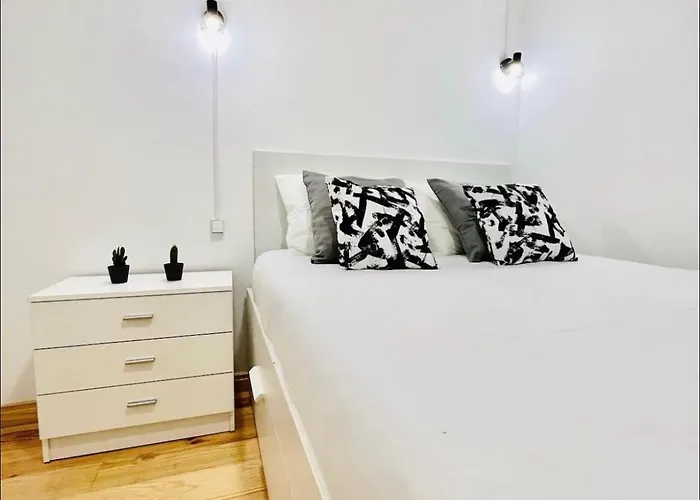 ホームステイ Solmar House *