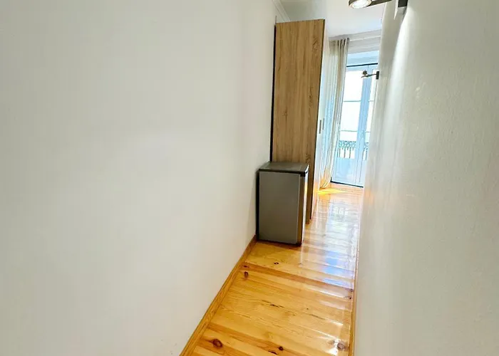 ホームステイ Solmar House