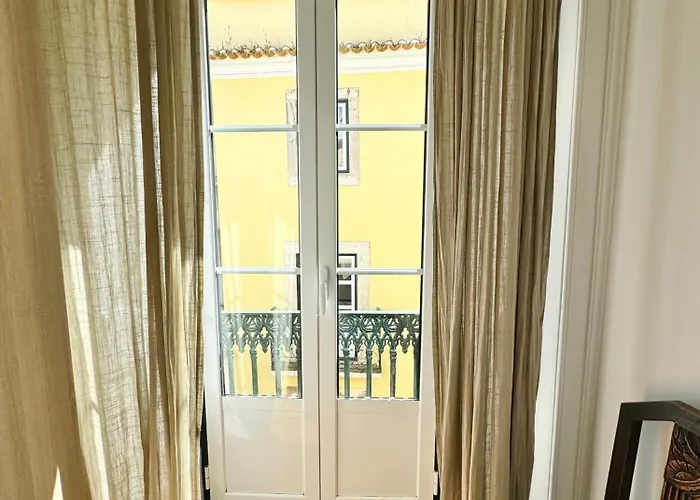 ホームステイ Solmar House リスボン